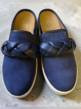Revitalign Barbados Hanna Braid Orthotic Suede Mule Clog